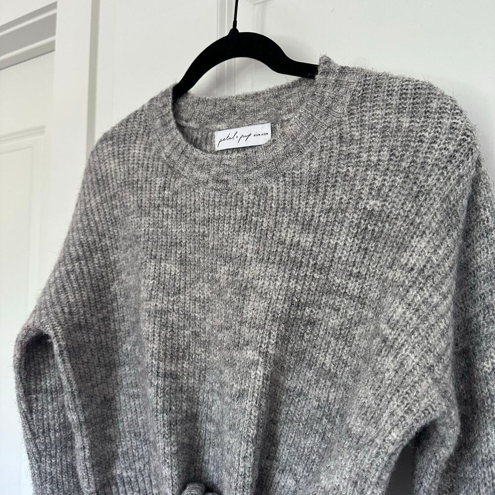Petal & Pup (M) Captivate Tie Hem Sweater Grey Knit Cropped Pullover - Picture 2 of 6